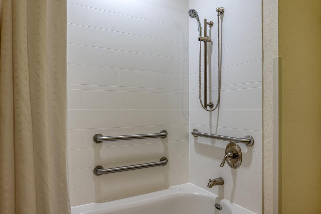 Holiday Inn Express And Suites Edwardsville By Ihg Exterior foto
