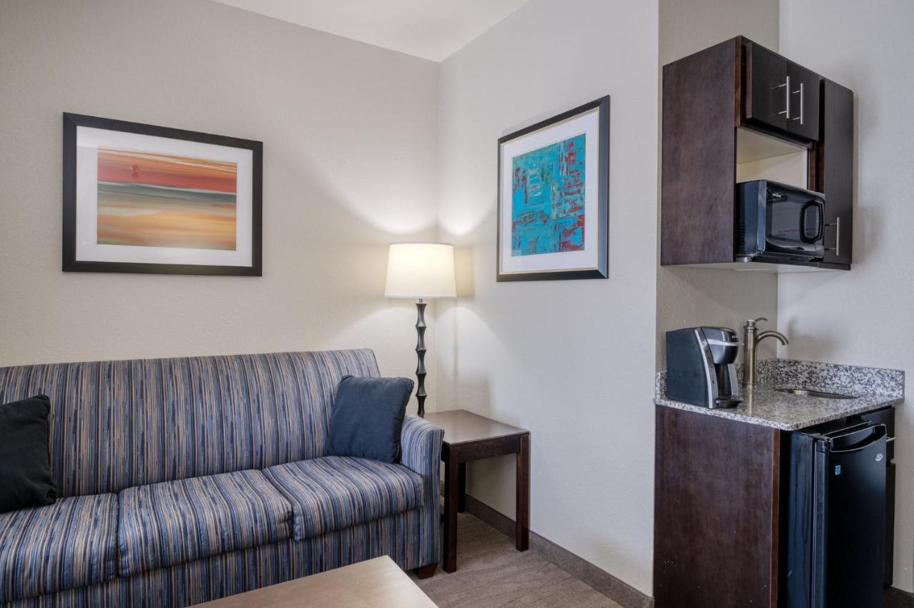 Holiday Inn Express And Suites Edwardsville By Ihg Exterior foto